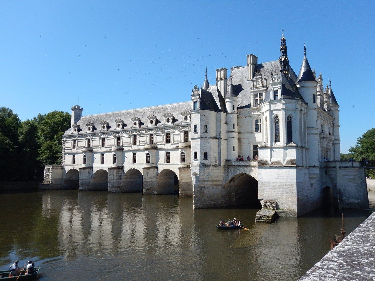 The Loire a velo pedal along a river full of history